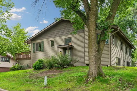 1592 Bellows Street West Saint Paul MN 55118