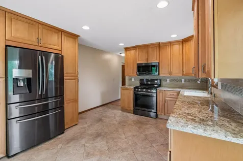 1592 Bellows Street West Saint Paul MN 55118