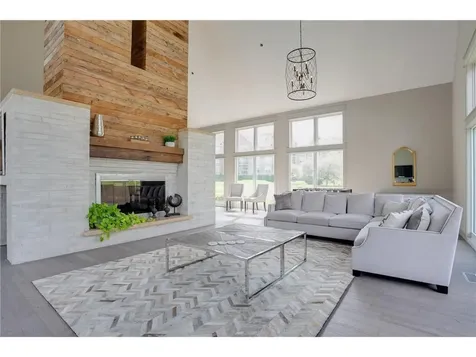 6155 Chasewood Parkway Minnetonka MN 55343