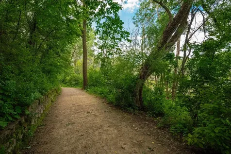 6155 Chasewood Parkway Minnetonka MN 55343