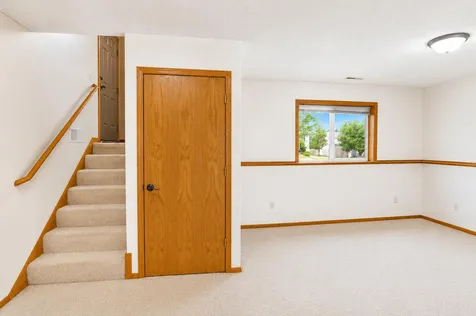 5312 Kingsbury Place NW Rochester MN 55901