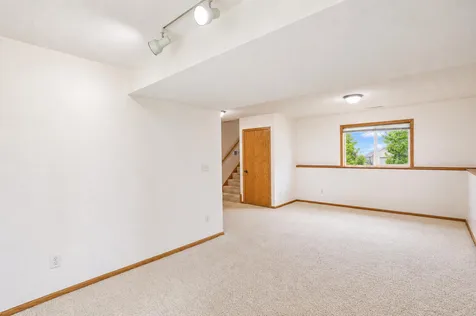 5312 Kingsbury Place NW Rochester MN 55901