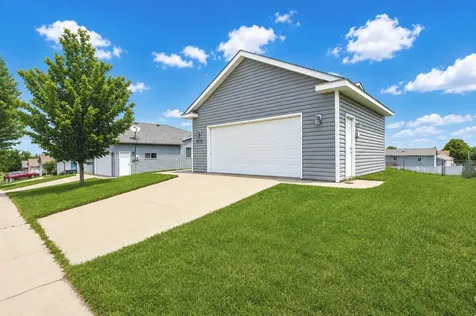 5312 Kingsbury Place NW Rochester MN 55901