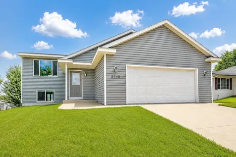 5312 Kingsbury Place NW Rochester MN 55901