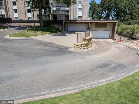 1077 Sibley Memorial Highway Saint Paul MN 55118