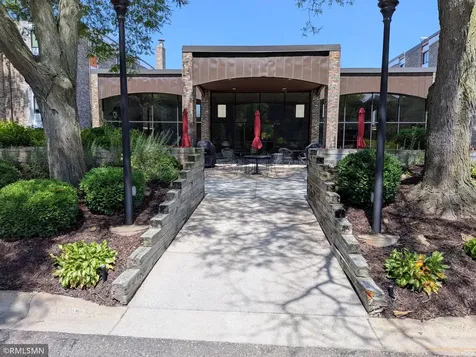 1077 Sibley Memorial Highway Saint Paul MN 55118