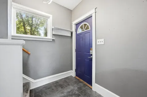 523 10th Street S Moorhead MN 56560