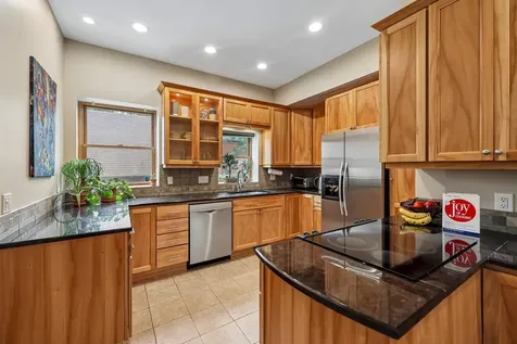 572 Dayton Avenue Saint Paul MN 55102