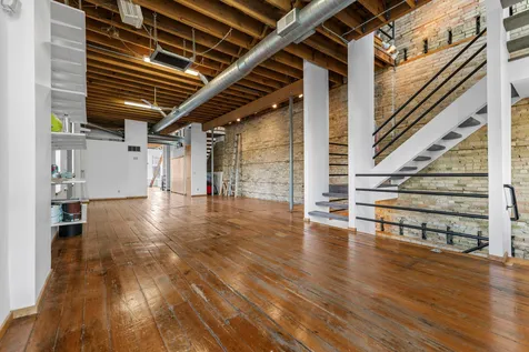 213 1/2 Washington Avenue N Minneapolis MN 55401