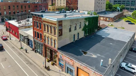 213 1/2 Washington Avenue N Minneapolis MN 55401