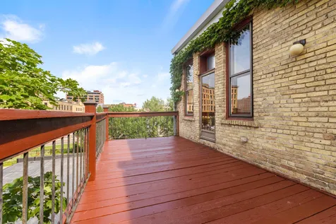 213 1/2 Washington Avenue N Minneapolis MN 55401