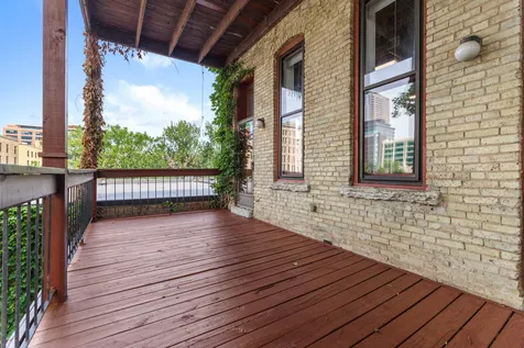 213 1/2 Washington Avenue N Minneapolis MN 55401