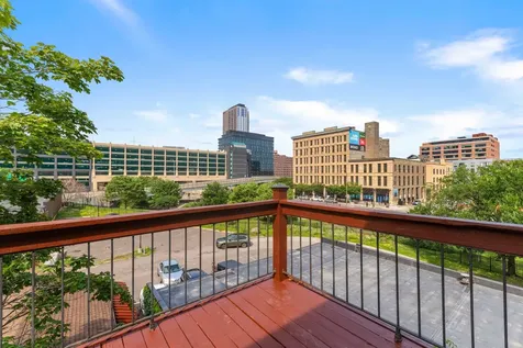 213 1/2 Washington Avenue N Minneapolis MN 55401