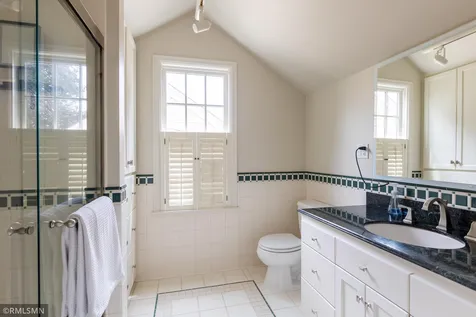 581 Montrose Lane Saint Paul MN 55116
