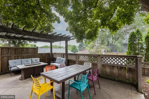 581 Montrose Lane Saint Paul MN 55116