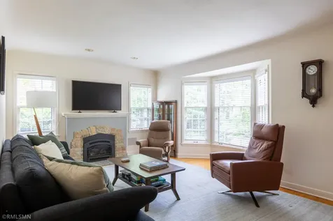 581 Montrose Lane Saint Paul MN 55116
