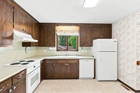 4275 Pilot Knob Road Eagan MN 55122