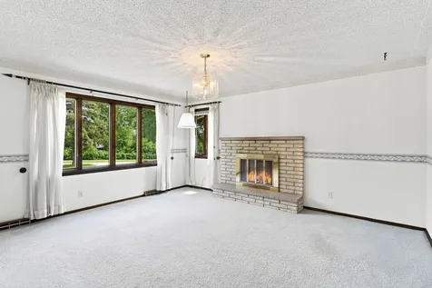4275 Pilot Knob Road Eagan MN 55122