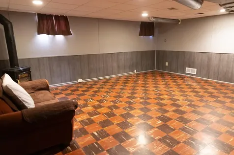 805 Cottage Avenue W Saint Paul MN 55117