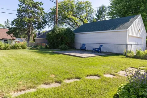 805 Cottage Avenue W Saint Paul MN 55117