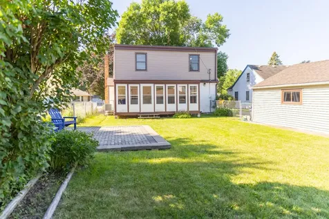 805 Cottage Avenue W Saint Paul MN 55117