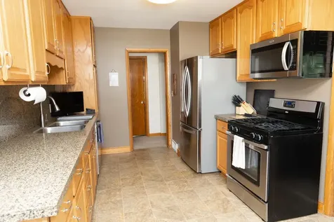 805 Cottage Avenue W Saint Paul MN 55117