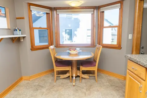 805 Cottage Avenue W Saint Paul MN 55117
