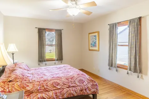 805 Cottage Avenue W Saint Paul MN 55117