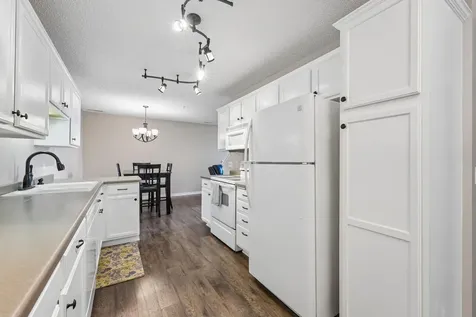 5467 Bryce Avenue Inver Grove Heights MN 55076