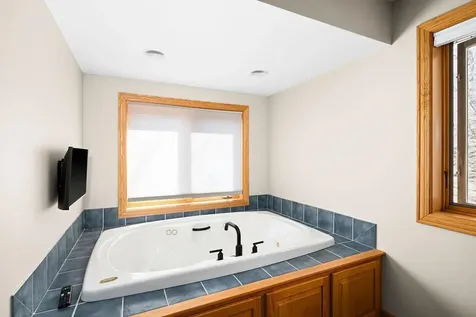 4856 Kingston Street Duluth MN 55804