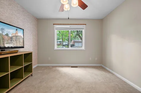 3067 Alexander Lane Mound MN 55364