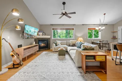 3067 Alexander Lane Mound MN 55364