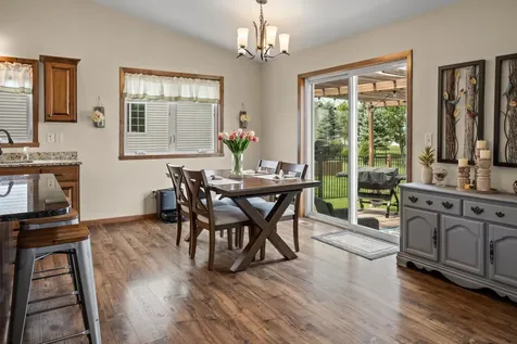 3712 11th Avenue S Moorhead MN 56560