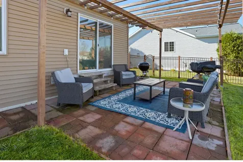 3712 11th Avenue S Moorhead MN 56560