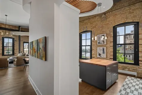 117 Portland Avenue Minneapolis MN 55401