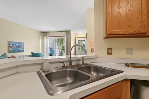 493 Marshland Trail Chanhassen MN 55317