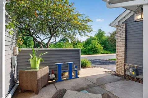 493 Marshland Trail Chanhassen MN 55317