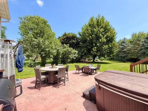 2024 Northview Lane NE Rochester MN 55906