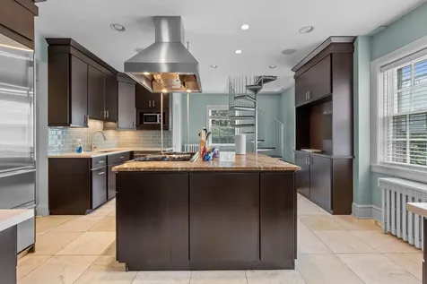 1785 Dupont Avenue S Minneapolis MN 55403