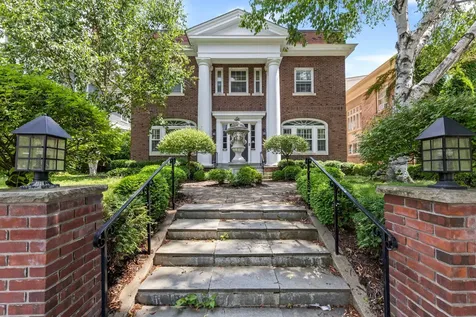 1785 Dupont Avenue S Minneapolis MN 55403
