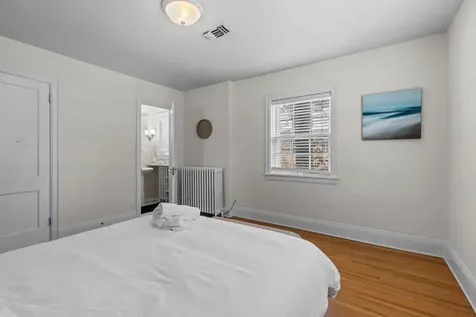 1785 Dupont Avenue S Minneapolis MN 55403