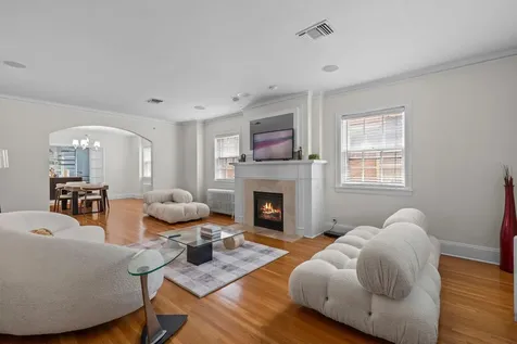 1785 Dupont Avenue S Minneapolis MN 55403
