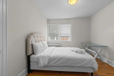 1785 Dupont Avenue S Minneapolis MN 55403