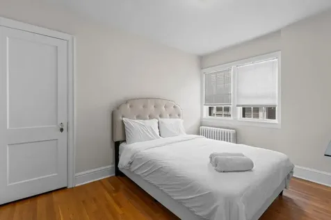 1785 Dupont Avenue S Minneapolis MN 55403