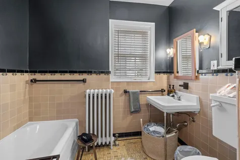 1785 Dupont Avenue S Minneapolis MN 55403