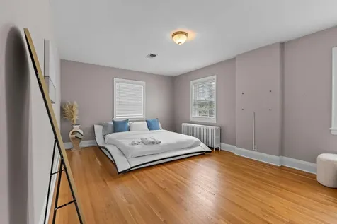 1785 Dupont Avenue S Minneapolis MN 55403