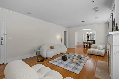 1785 Dupont Avenue S Minneapolis MN 55403
