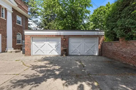 1785 Dupont Avenue S Minneapolis MN 55403