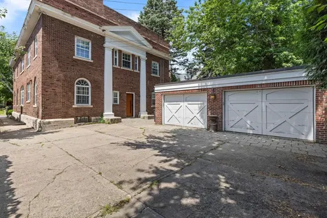 1785 Dupont Avenue S Minneapolis MN 55403
