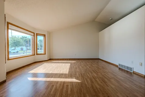 3317 Westmoor Drive Moorhead MN 56560